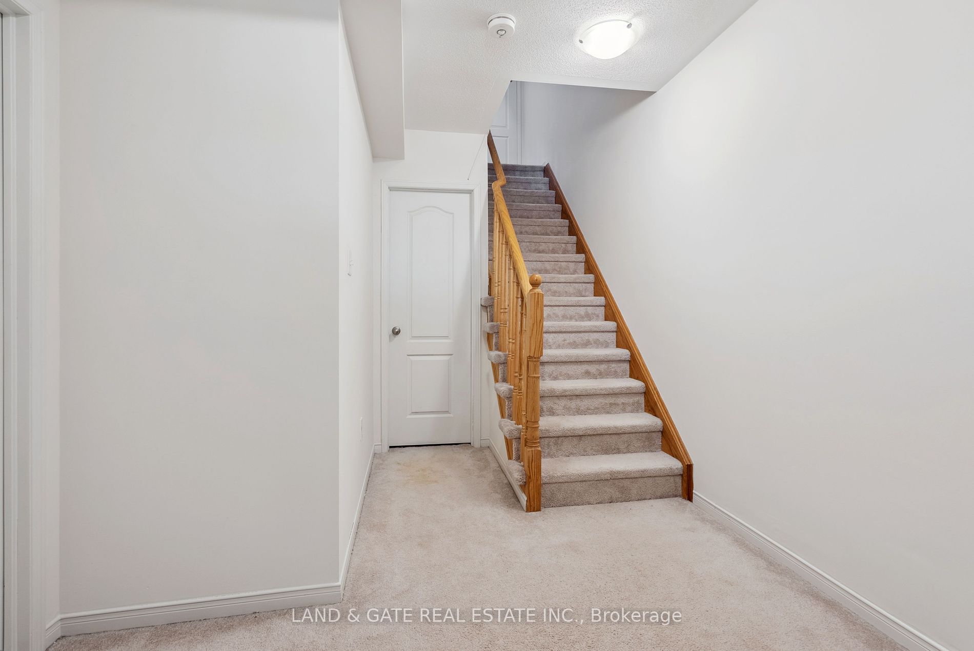 2653 Deputy Minister Path, #27