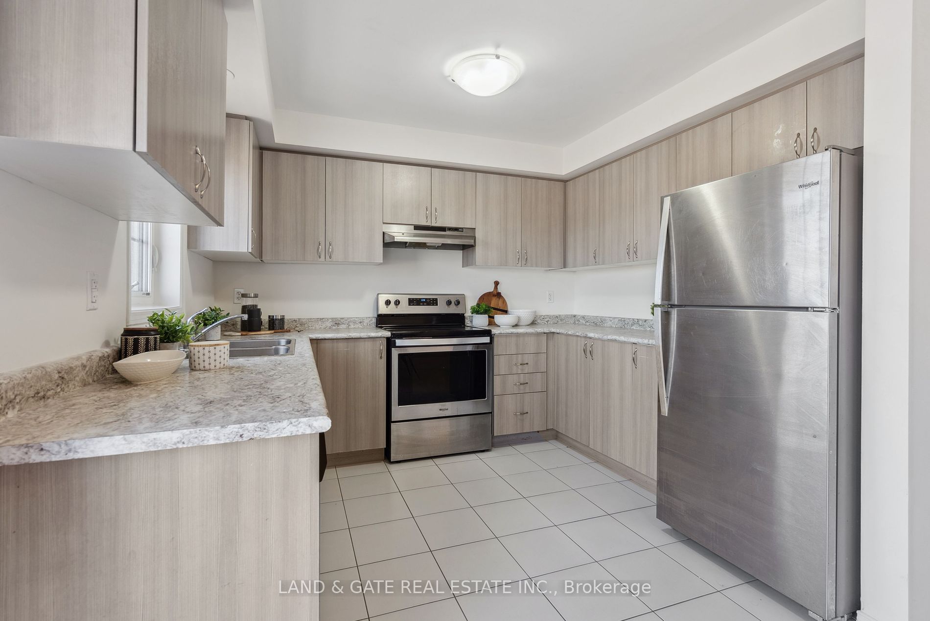 2653 Deputy Minister Path, #27