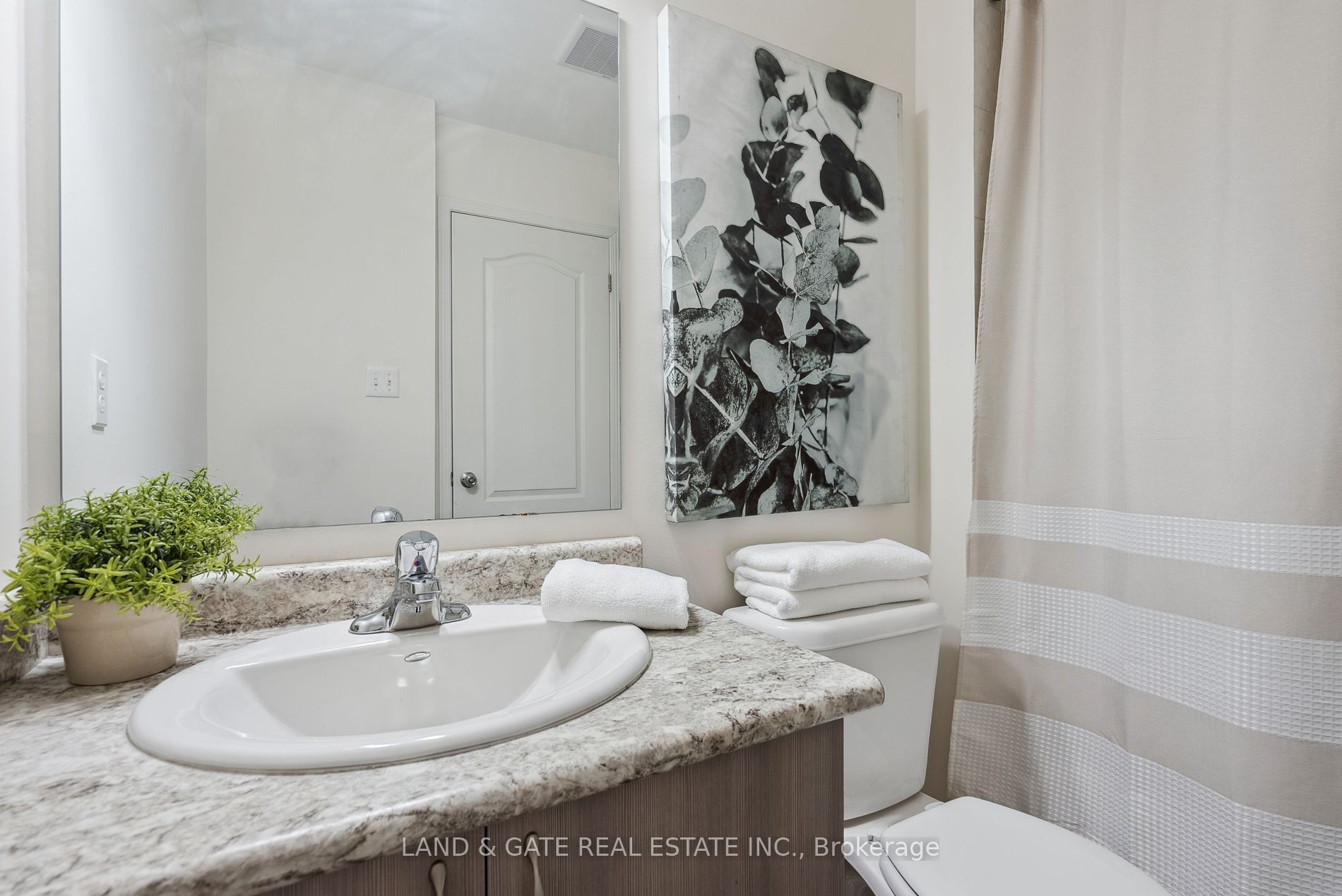 2653 Deputy Minister Path, #27