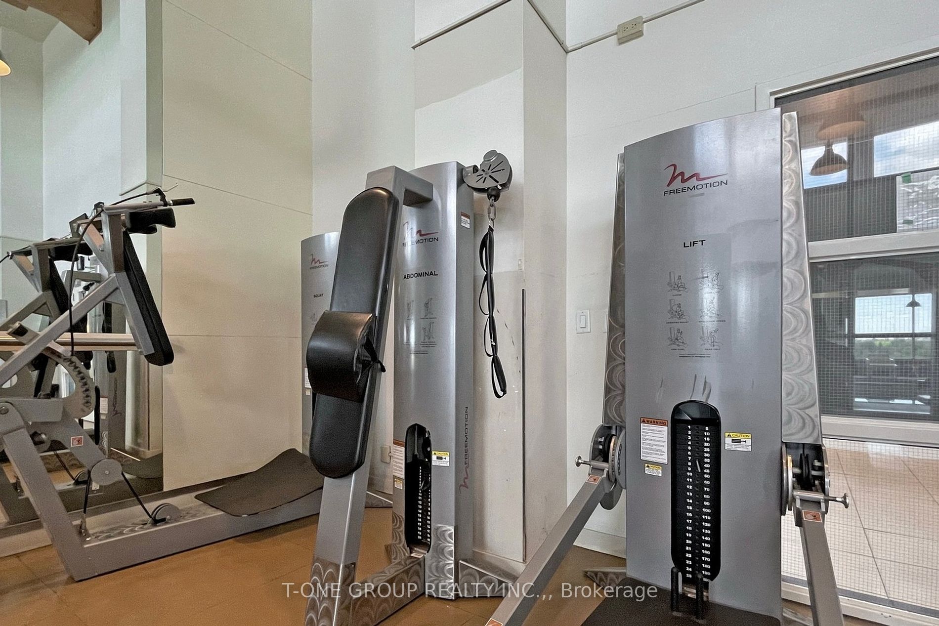 36 Lee Centre Dr, #2311