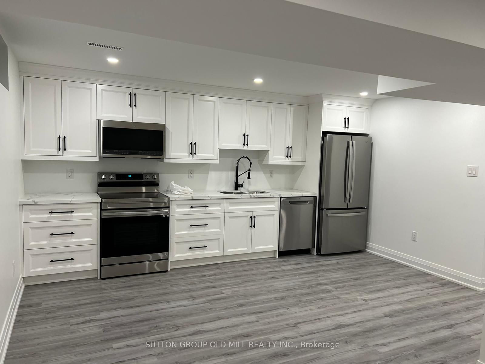 21 Regency Cres, #Bsmt