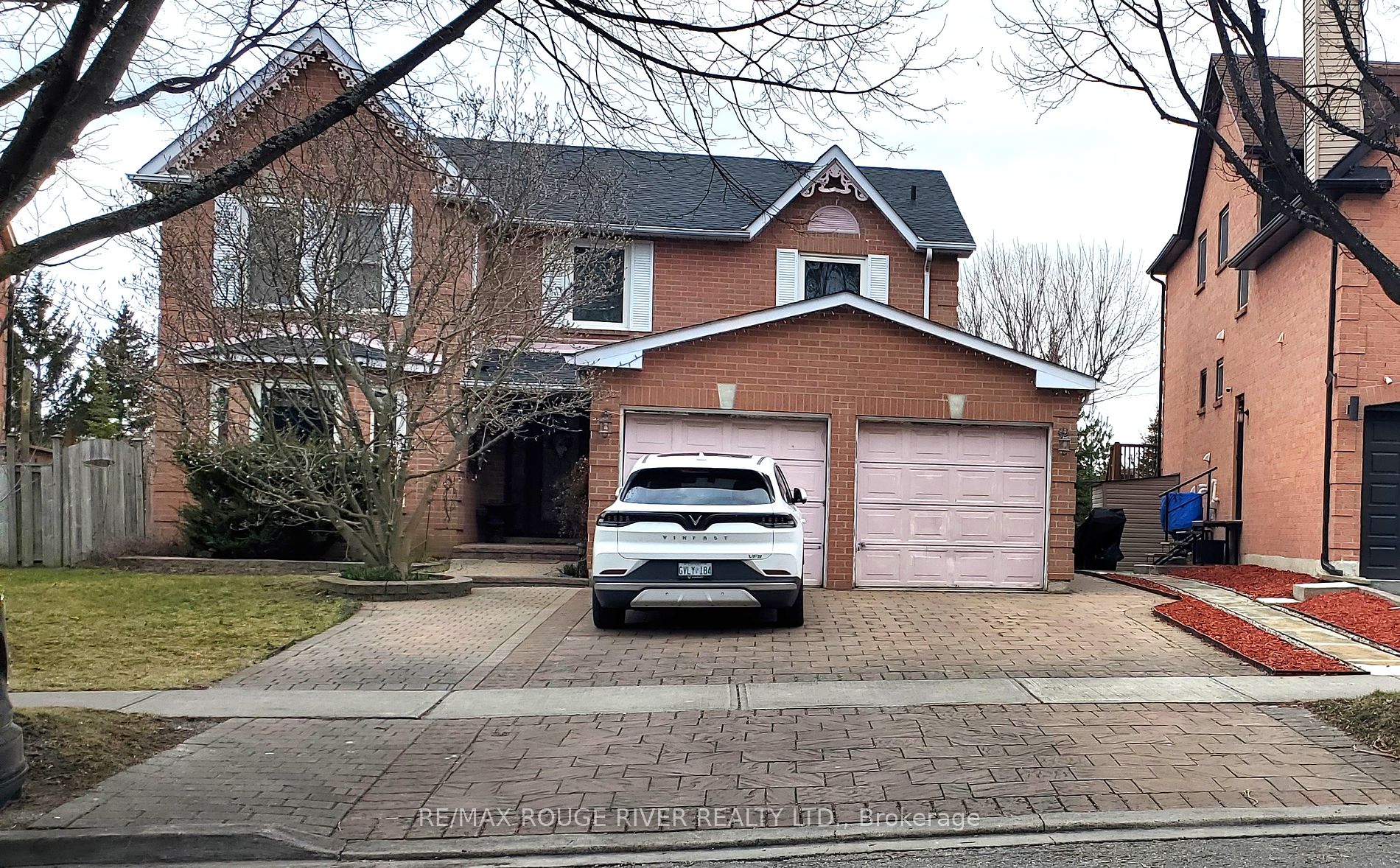 16 Bray Dr