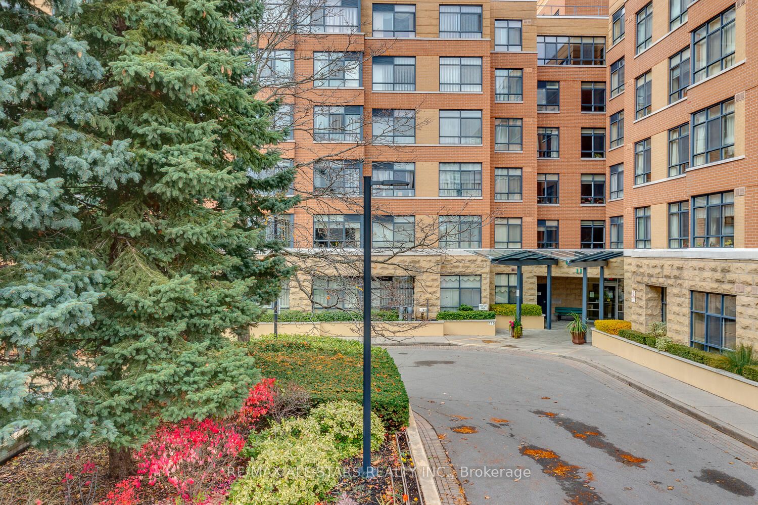 115 BONIS Ave, #413