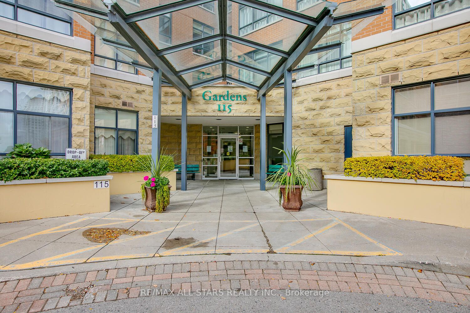 115 BONIS Ave, #413