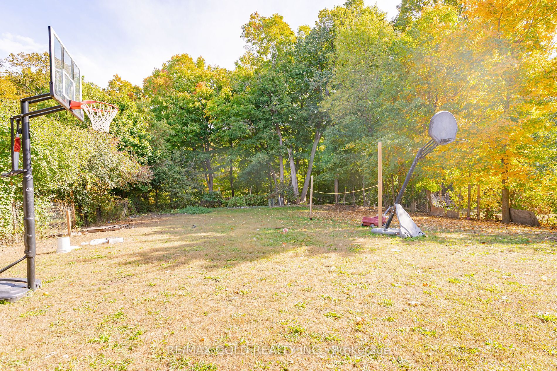 95 Townline Rd N