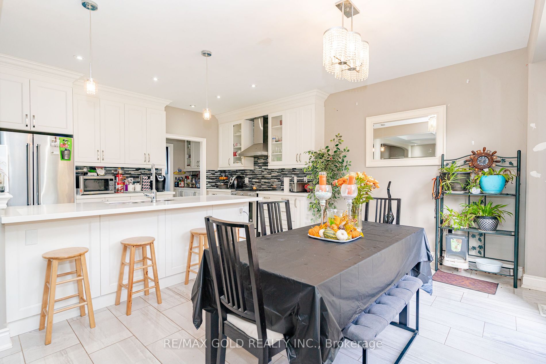 95 Townline Rd N