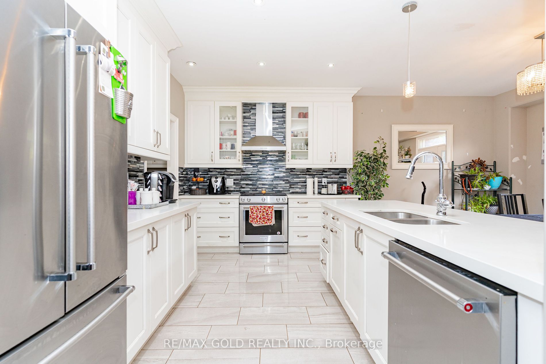 95 Townline Rd N
