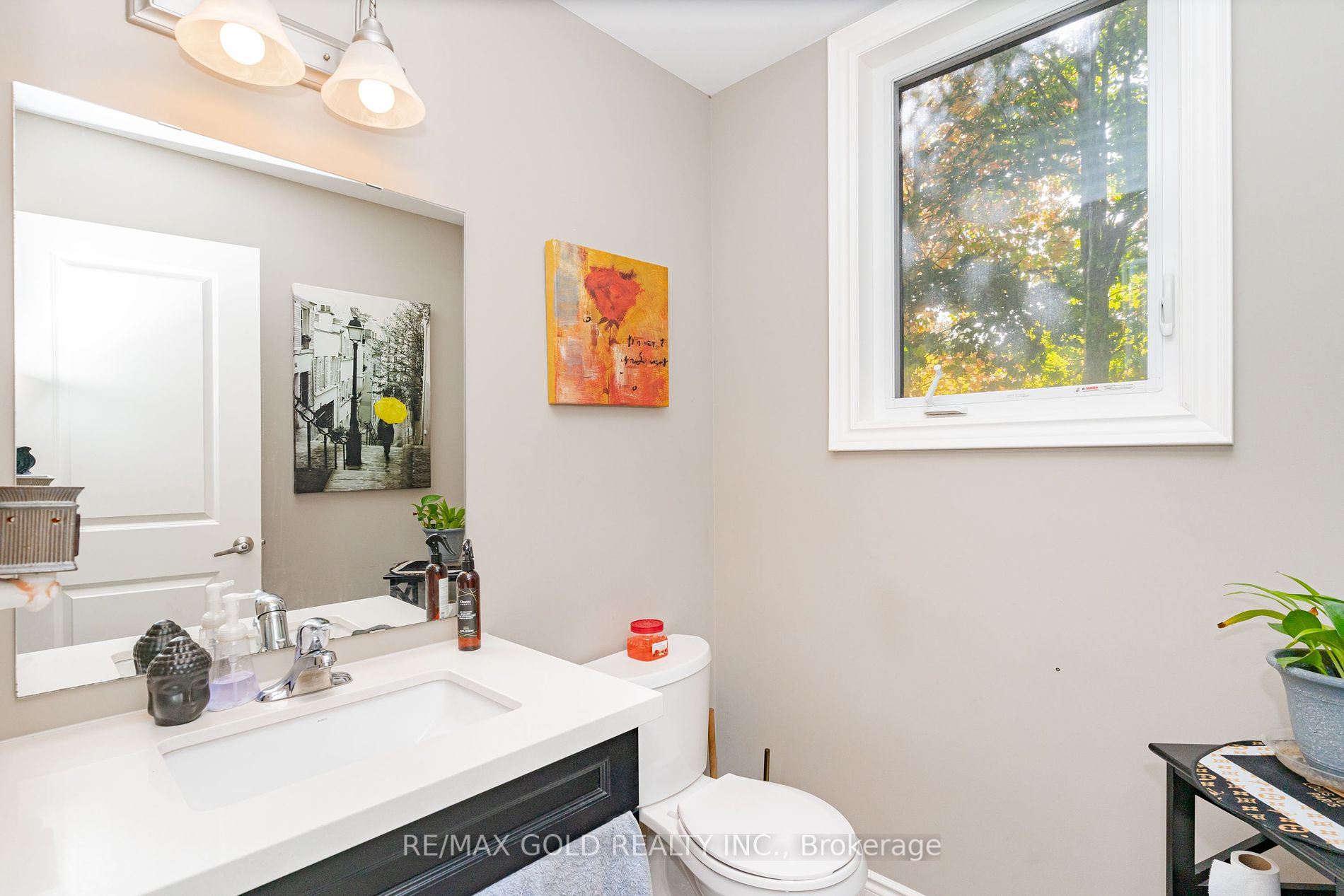 95 Townline Rd N