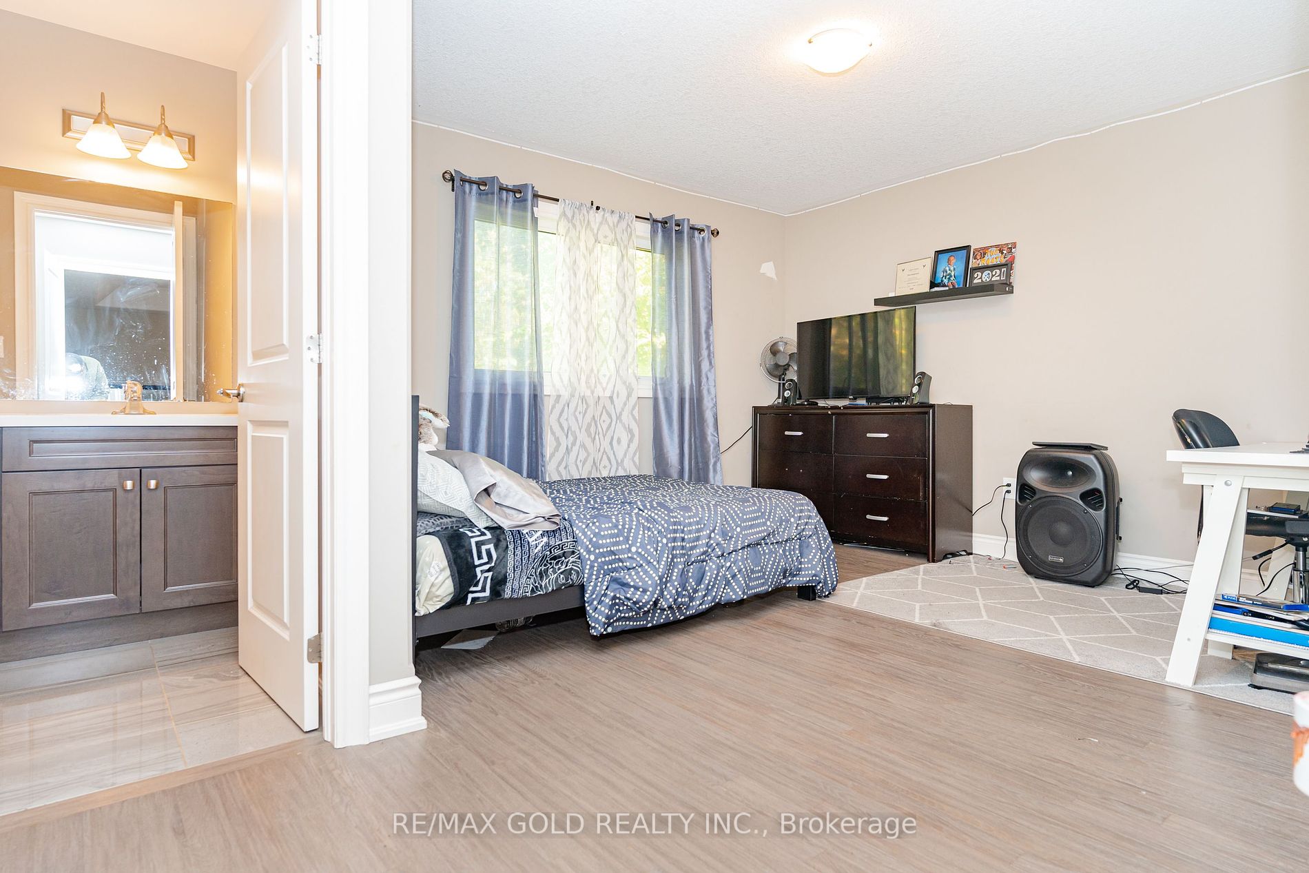 95 Townline Rd N
