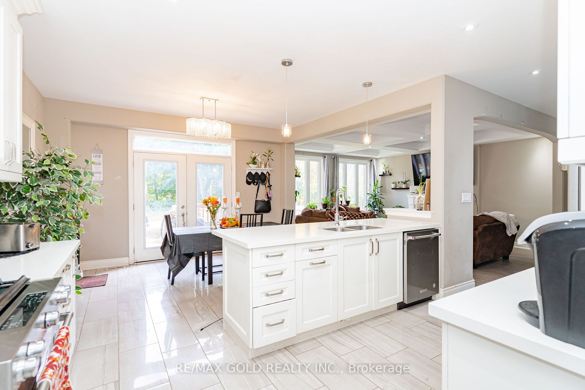 95 Townline Rd N