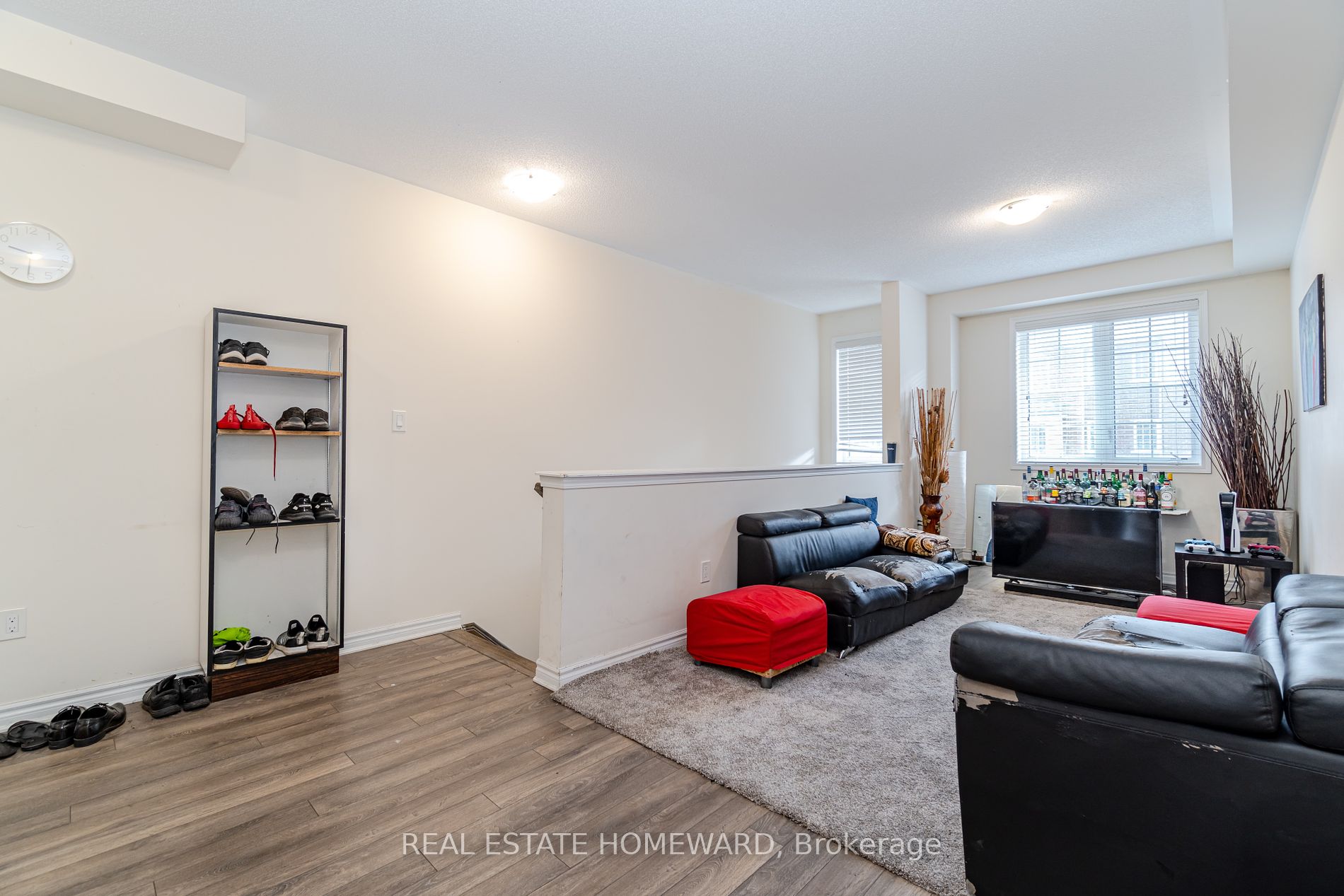 74 Jolly Way