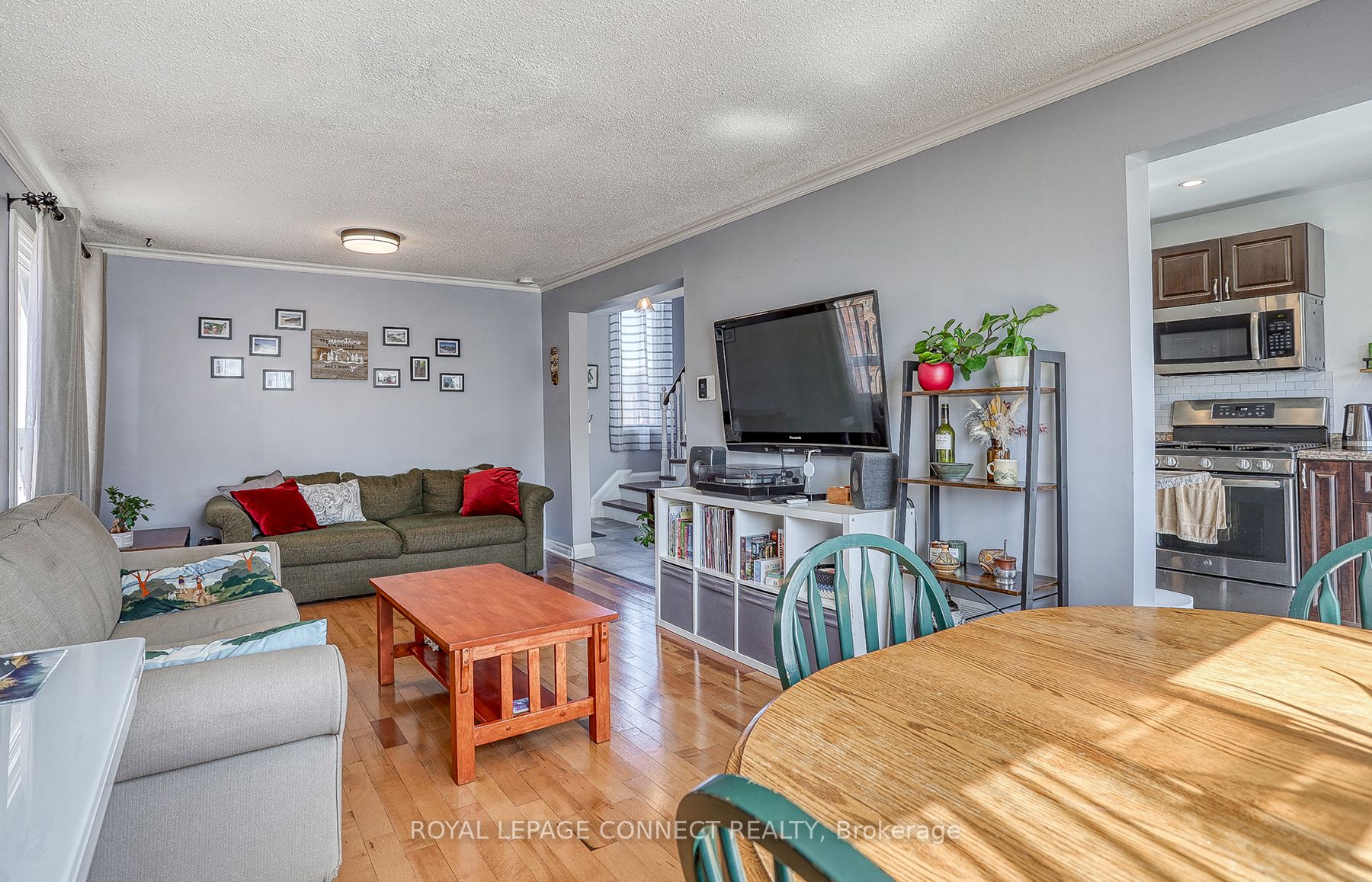 626 Sultana Sq