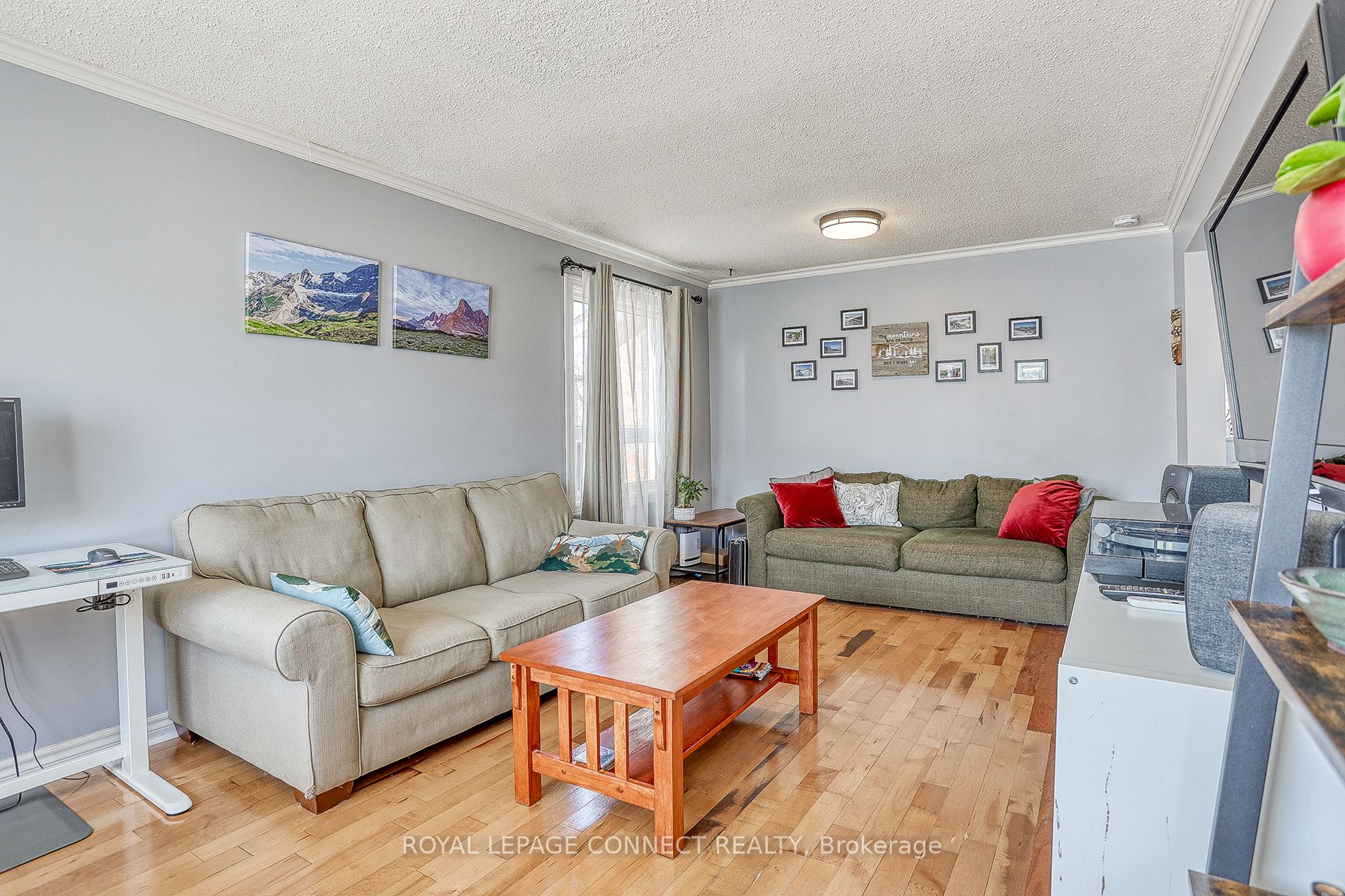 626 Sultana Sq