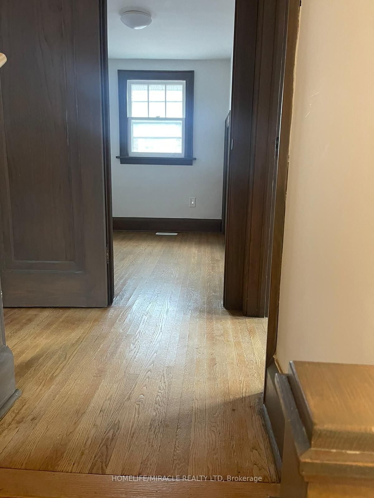 274 Ritson Road N
