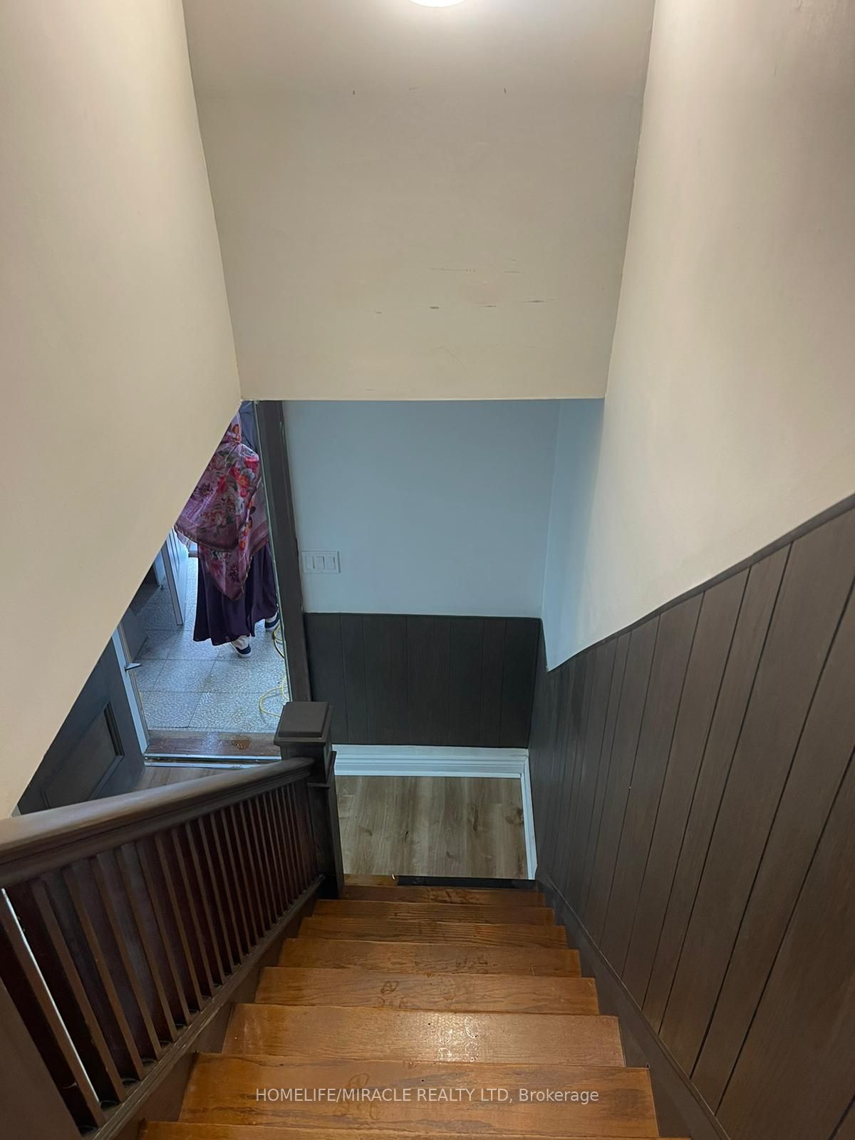 274 Ritson Road N