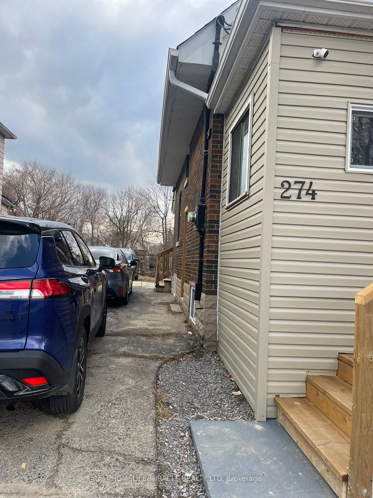 274 Ritson Road N