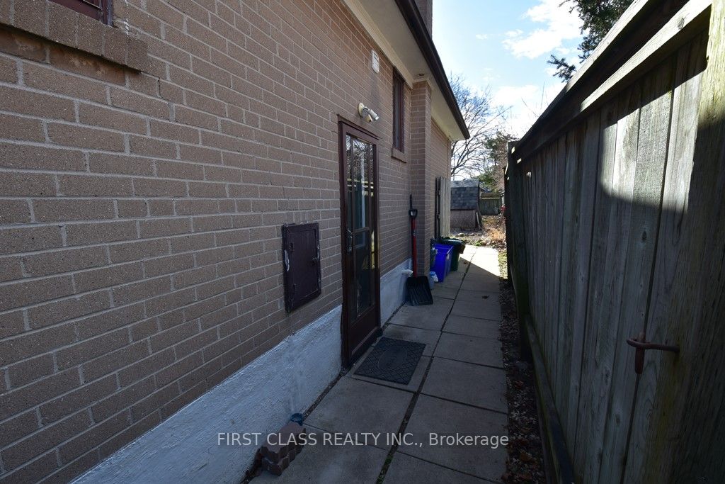 1434 Bala Dr, #2