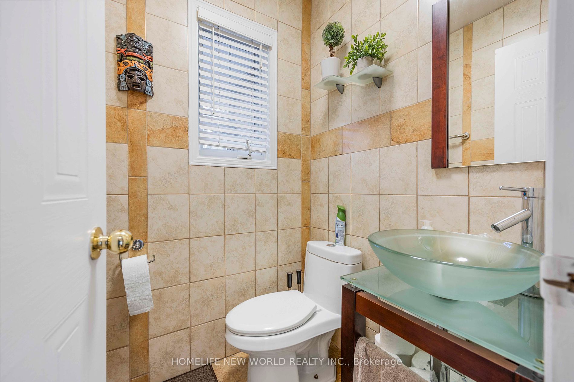 48 Mccullock Cres