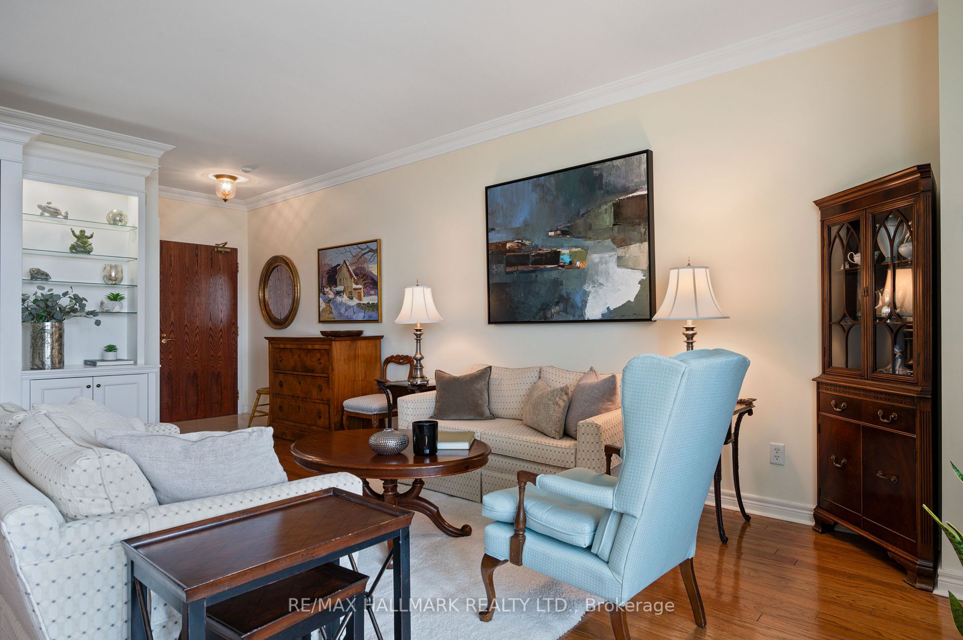 9 Boardwalk Drive #321