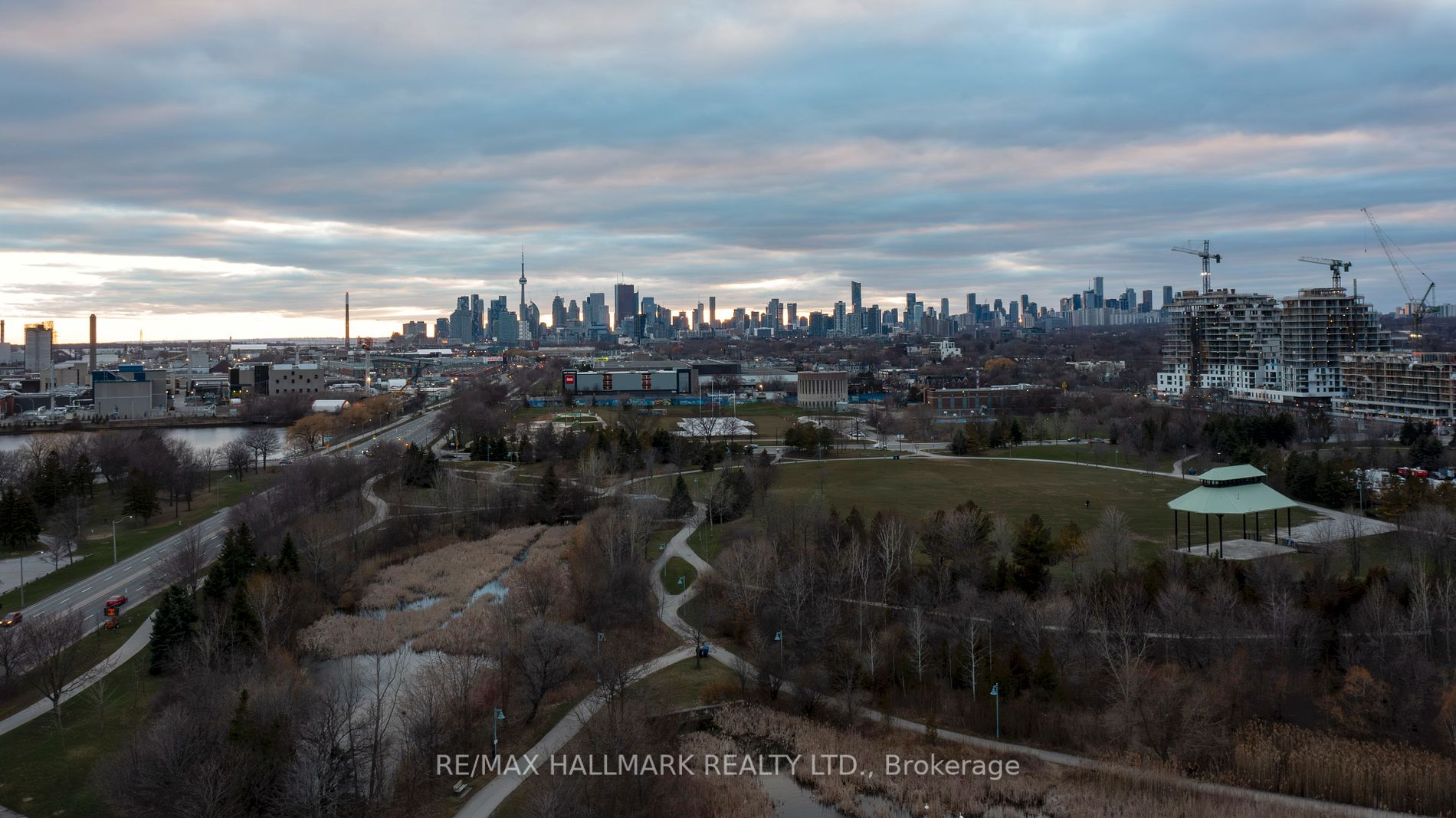 9 Boardwalk Drive #321