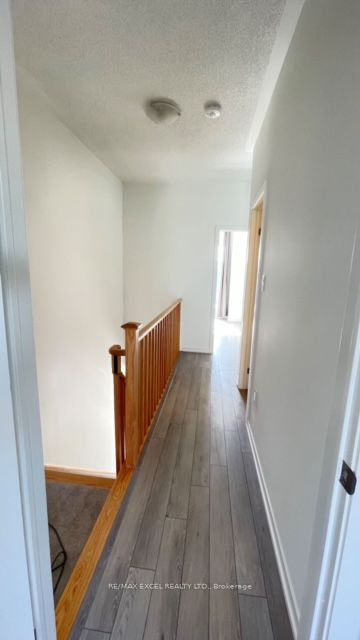 13 Bateson St
