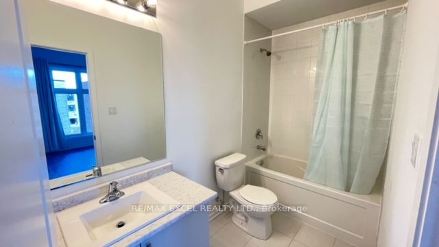 13 Bateson St