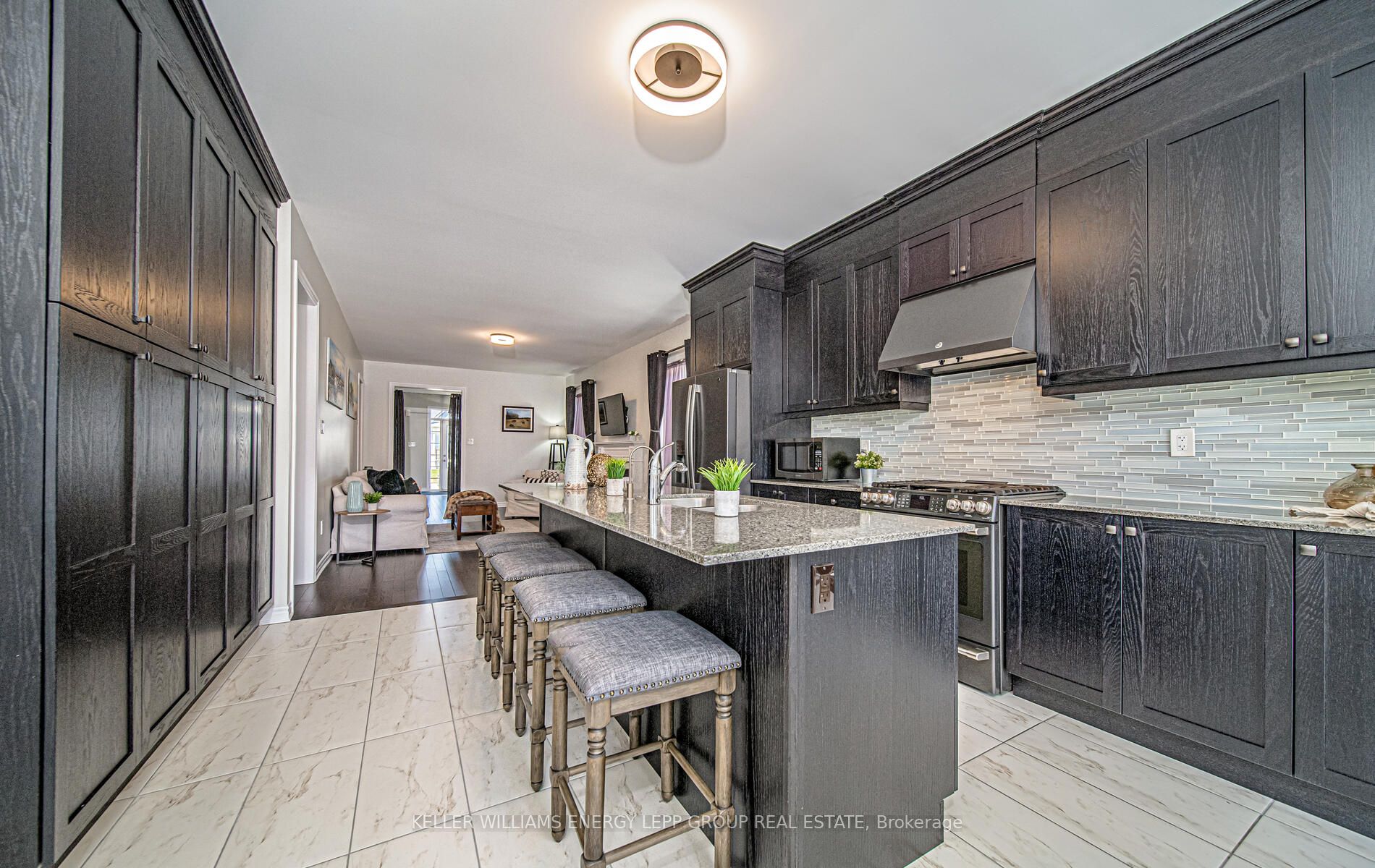 36 Glenhaven Crt