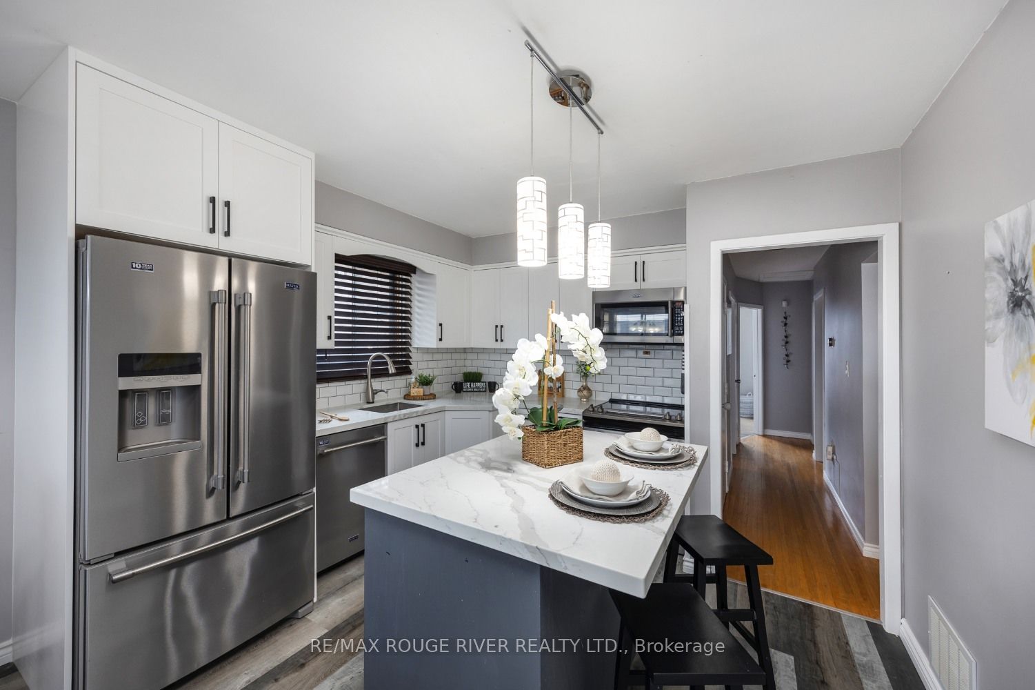 273 Labrador Dr