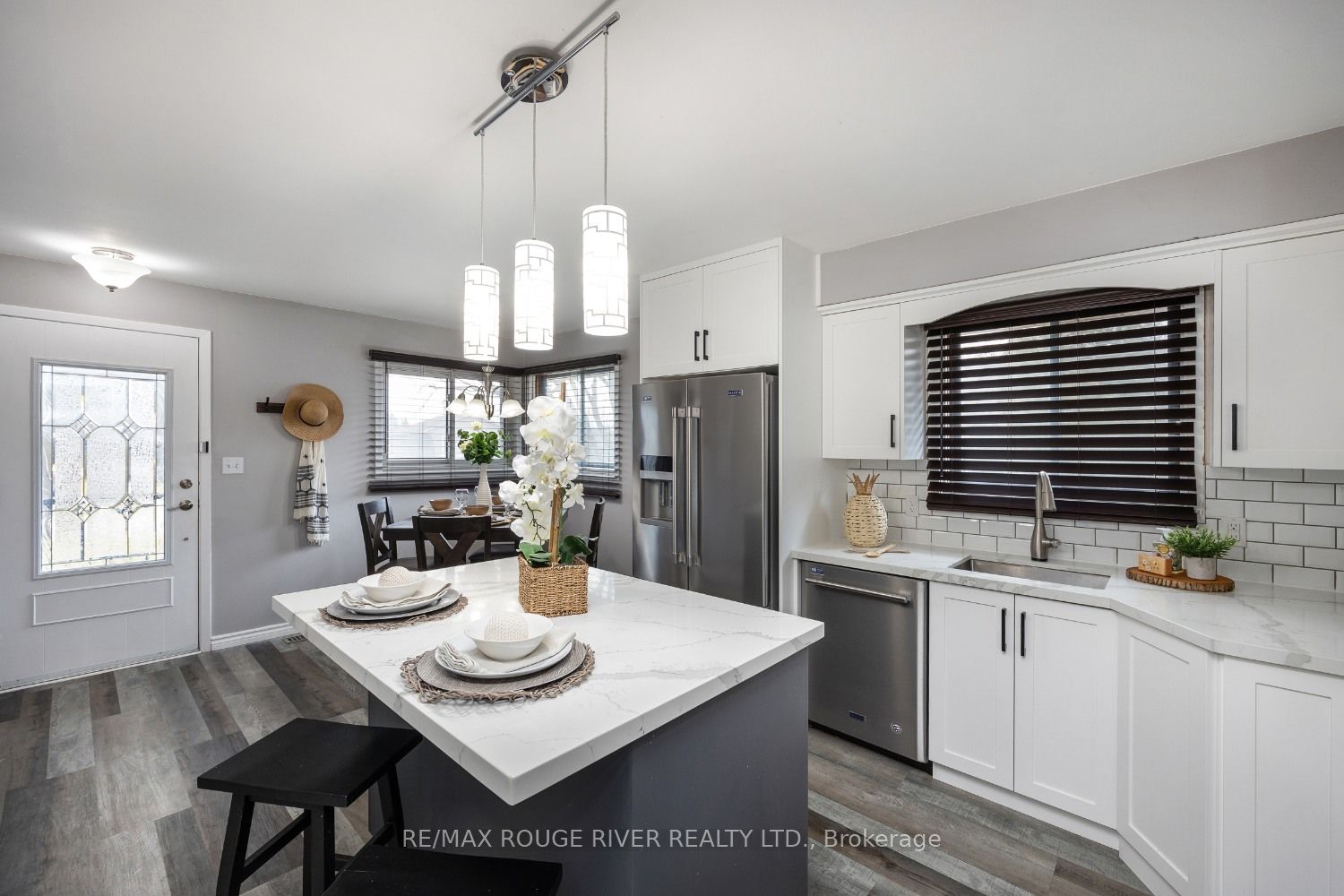 273 Labrador Dr