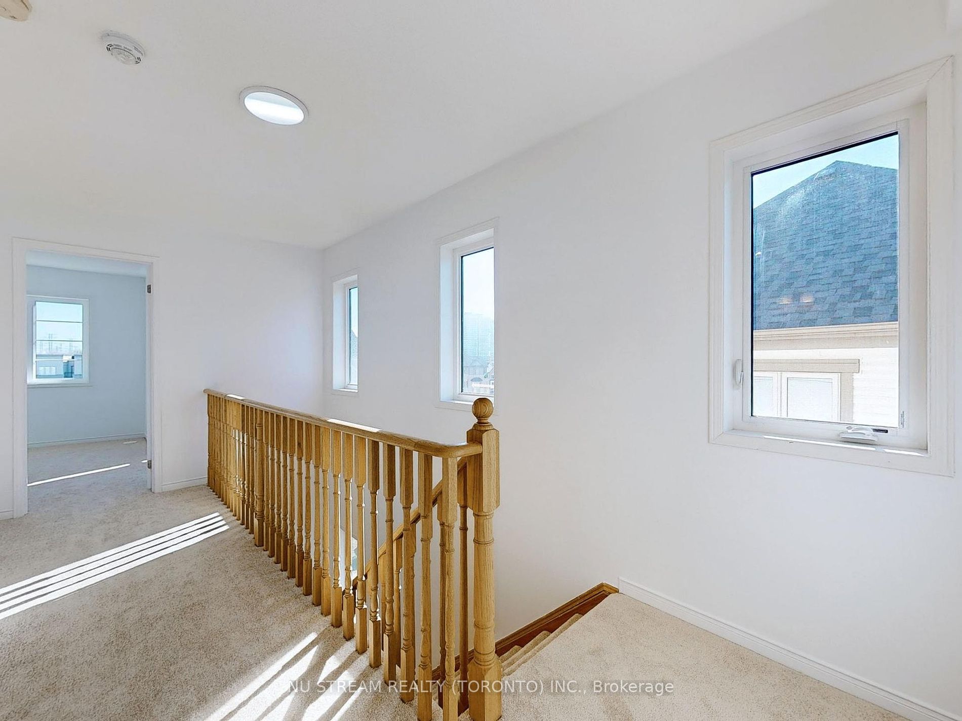 2739 Deputy Minister Path, #68