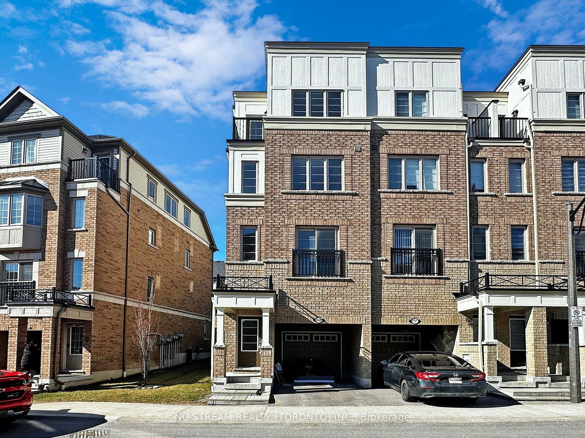 2739 Deputy Minister Path, #68