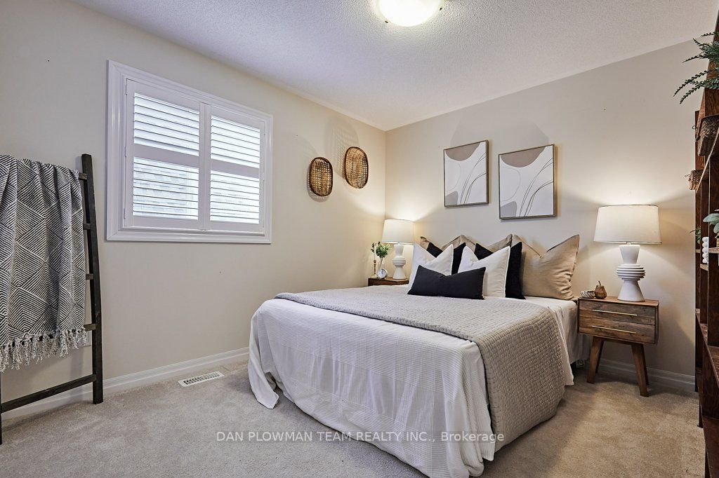 768 Ormond Dr