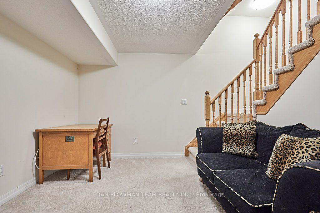 768 Ormond Dr