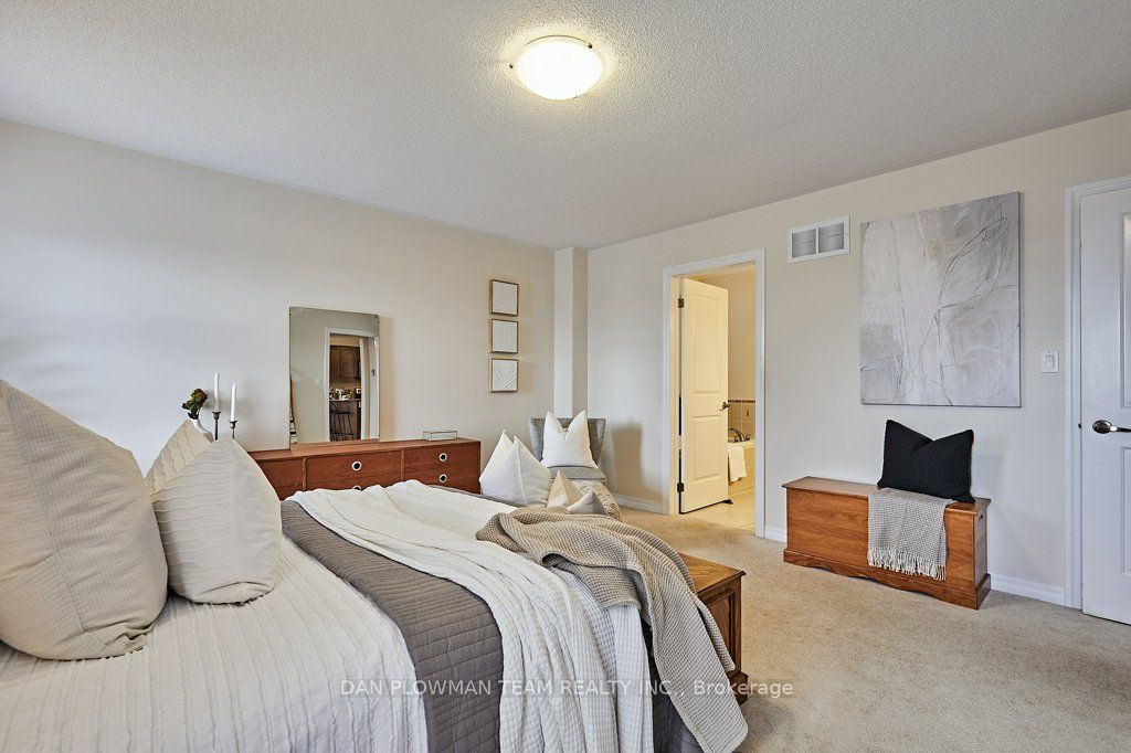 768 Ormond Dr