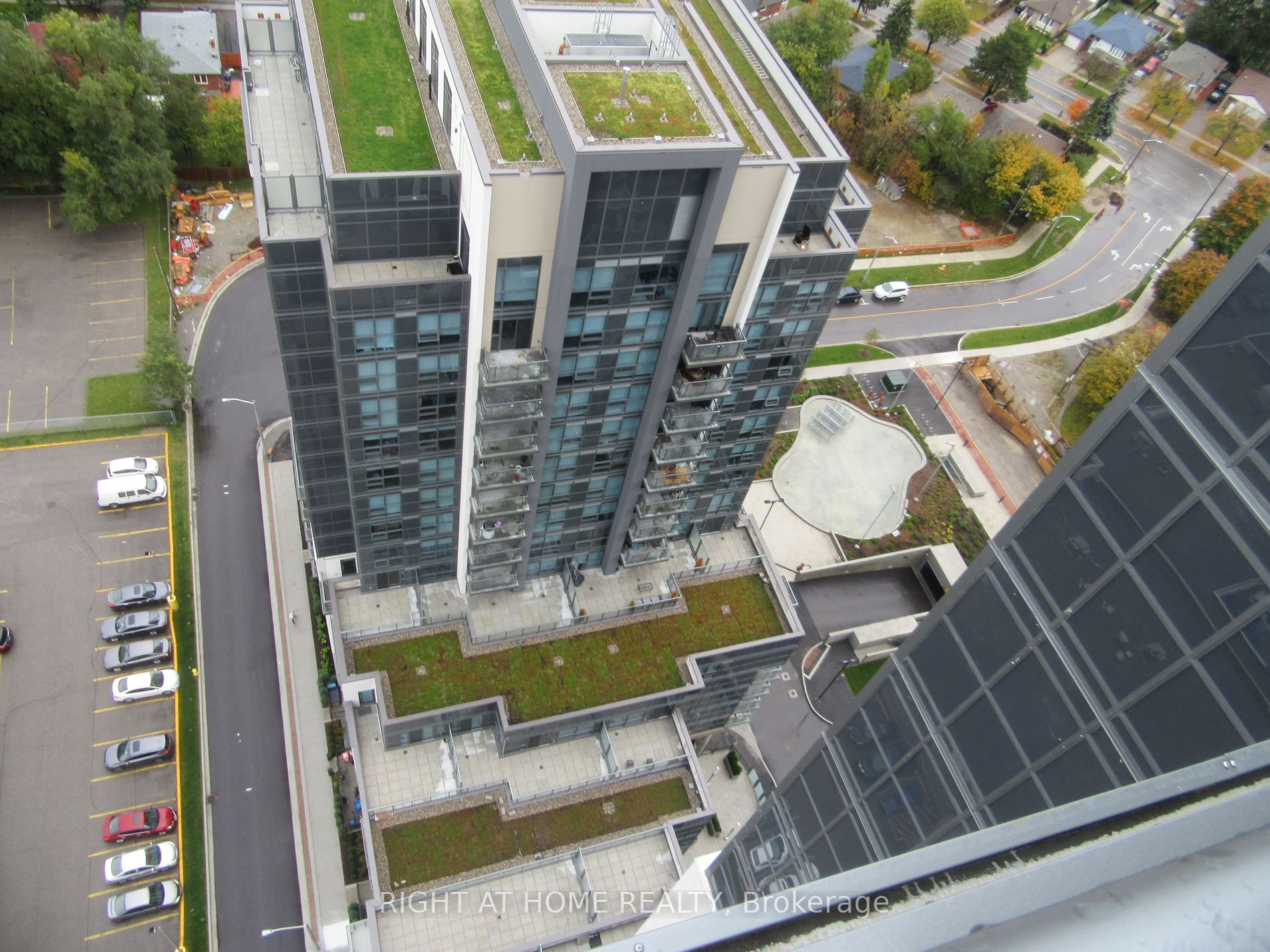30 Meadowglen Place, #2707