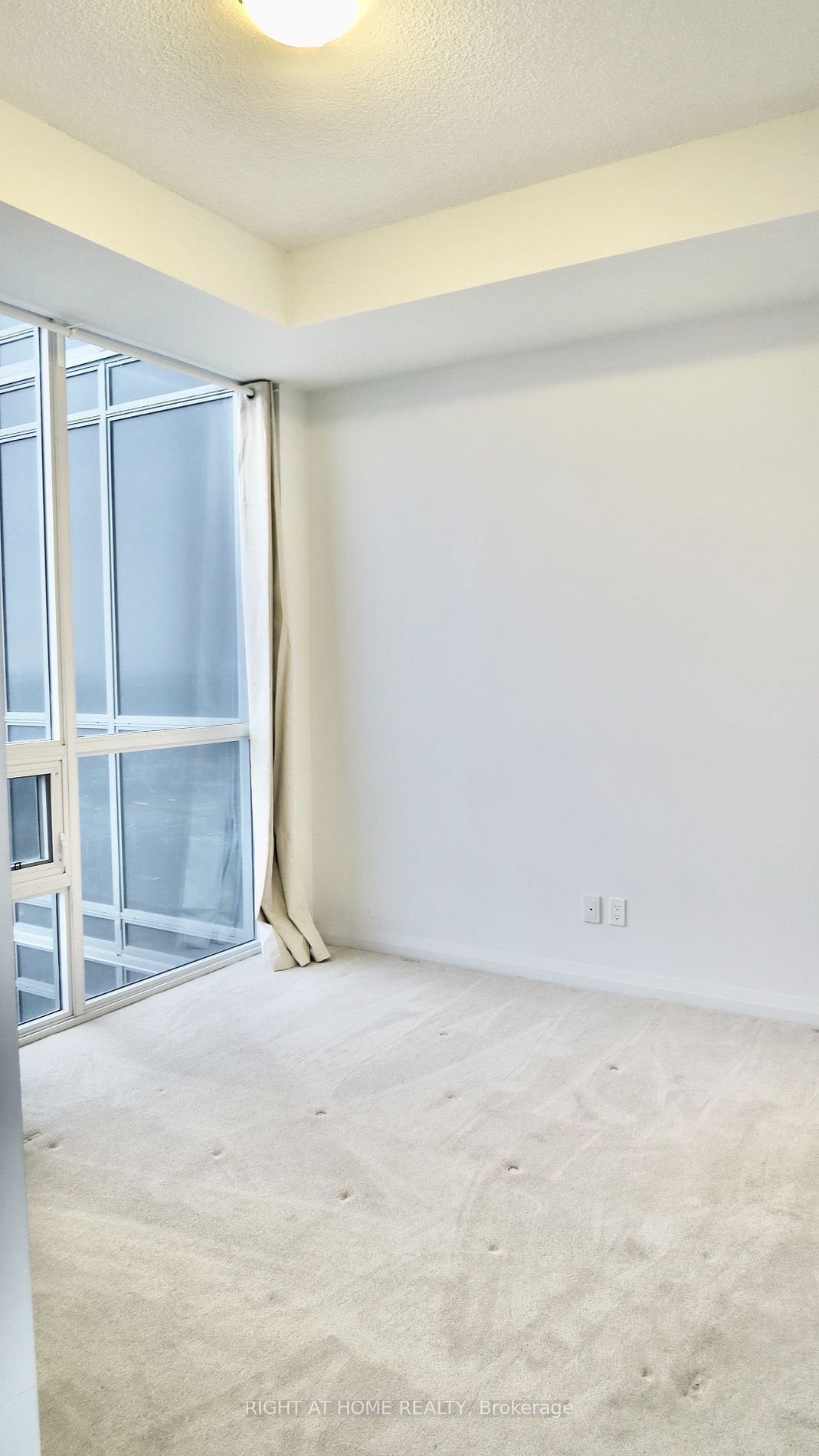 30 Meadowglen Place, #2707