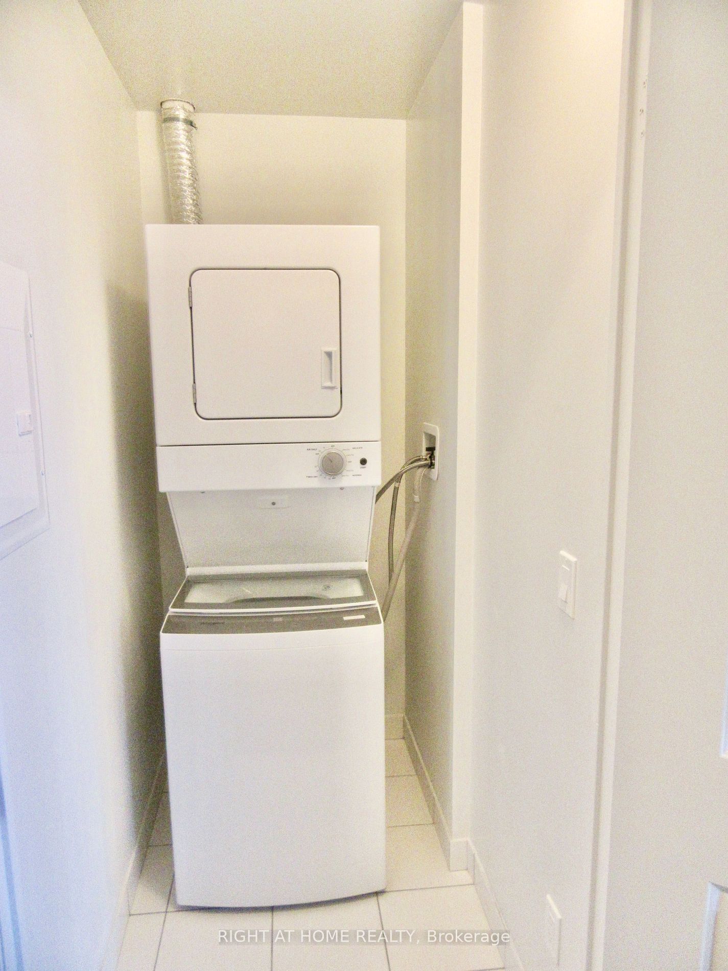 30 Meadowglen Place, #2707