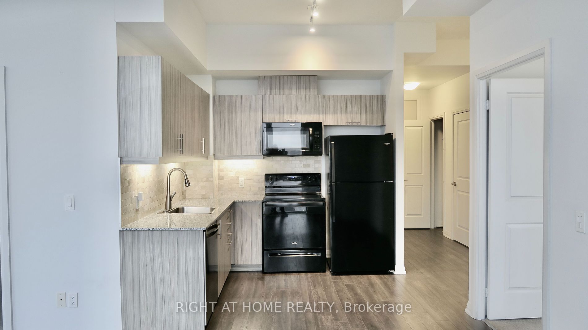 30 Meadowglen Place, #2707