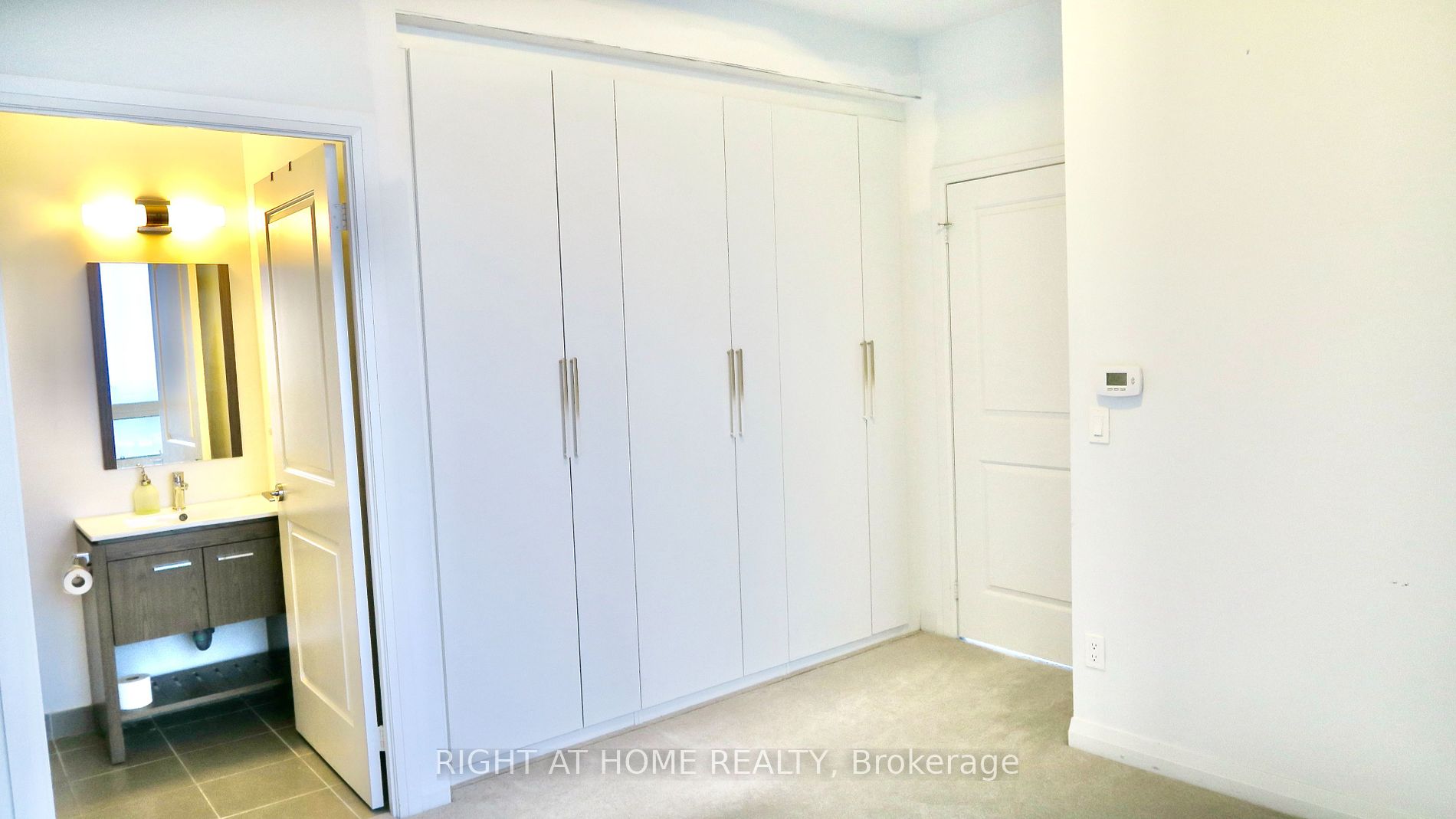 30 Meadowglen Place, #2707