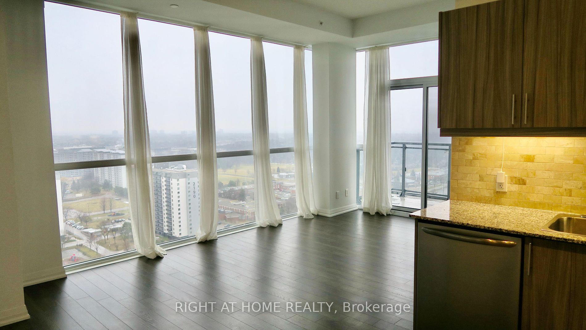 30 Meadowglen Place, #2707