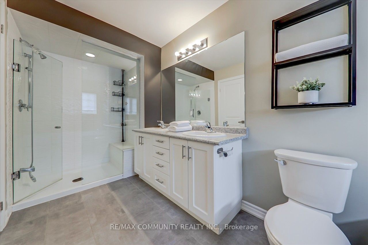 2 Drayton Avenue