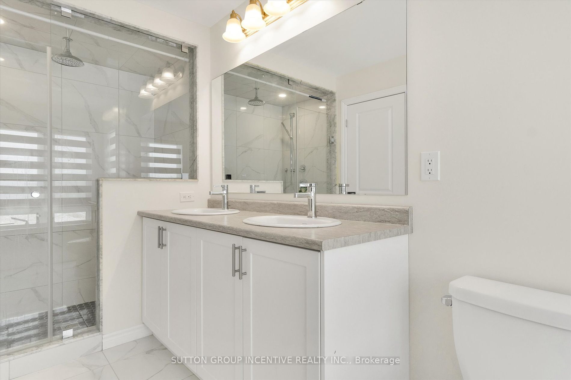 25 Lake Trail Way