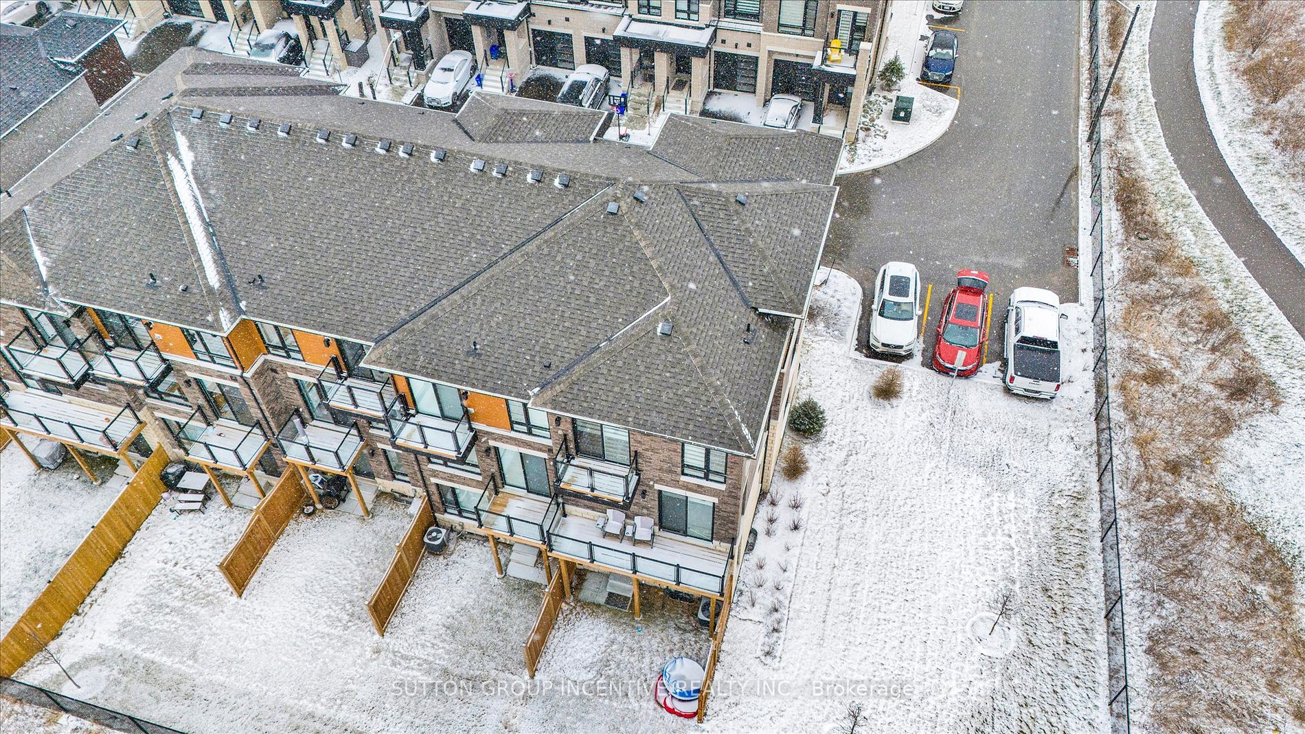 25 Lake Trail Way