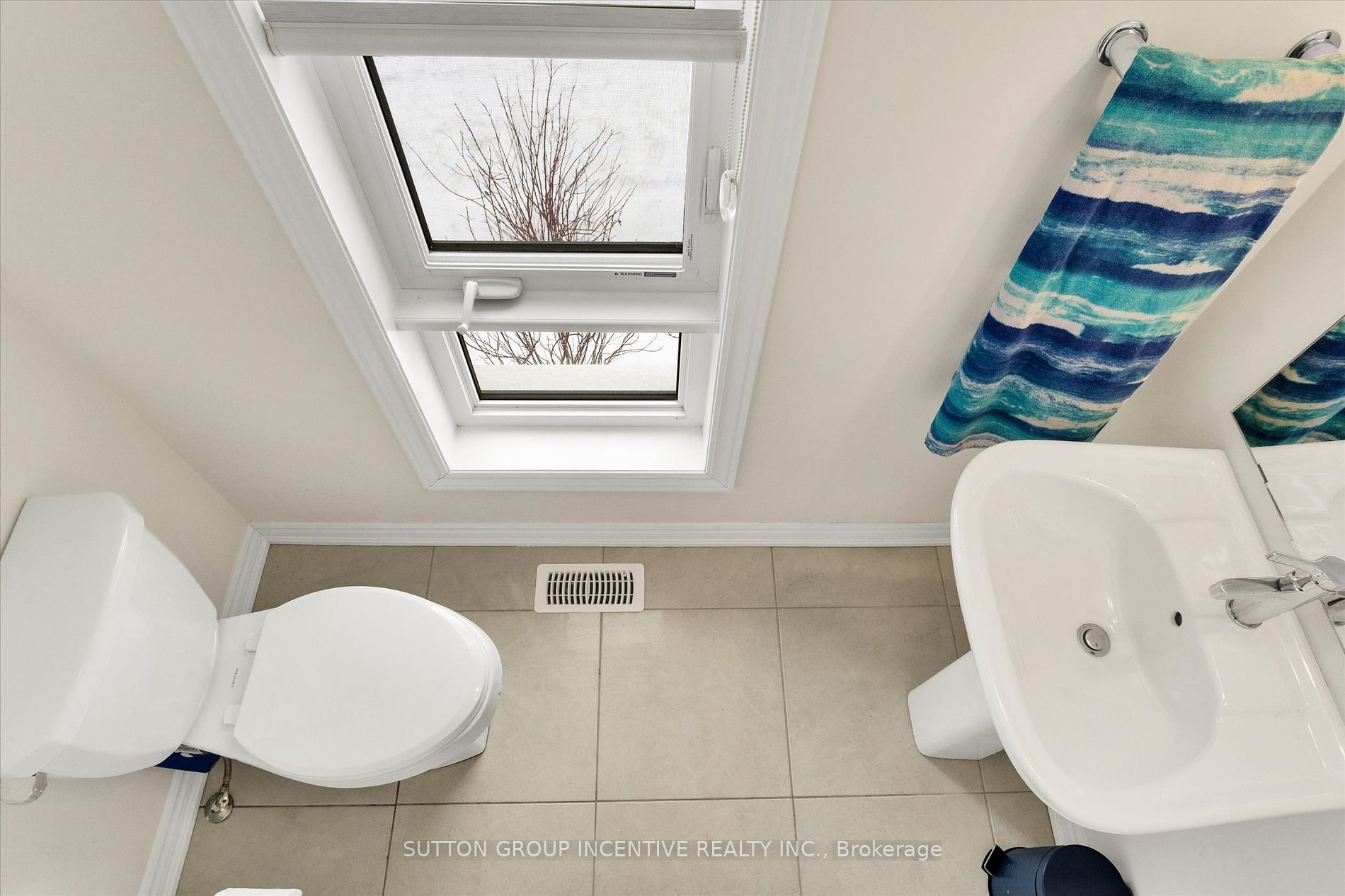 25 Lake Trail Way