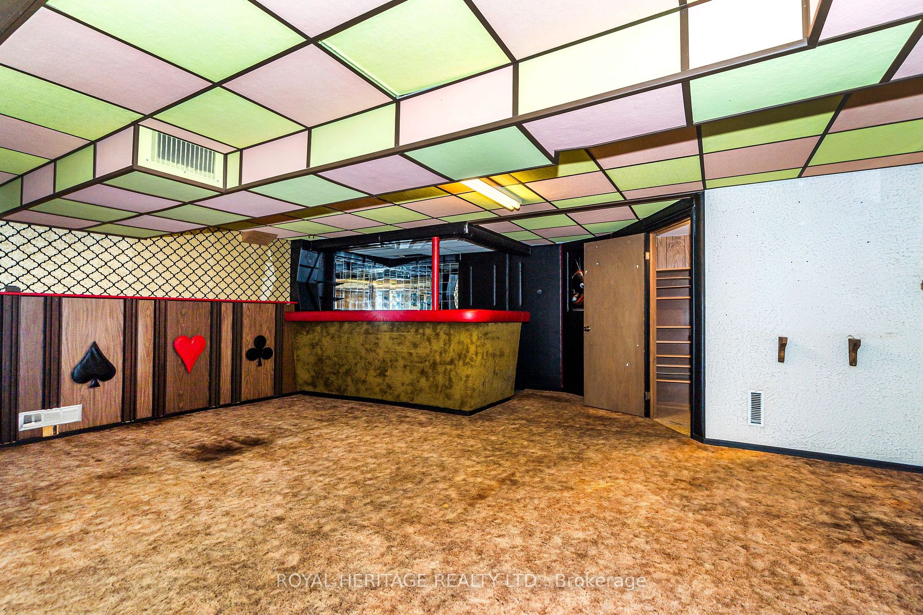 951 Essa Crescent