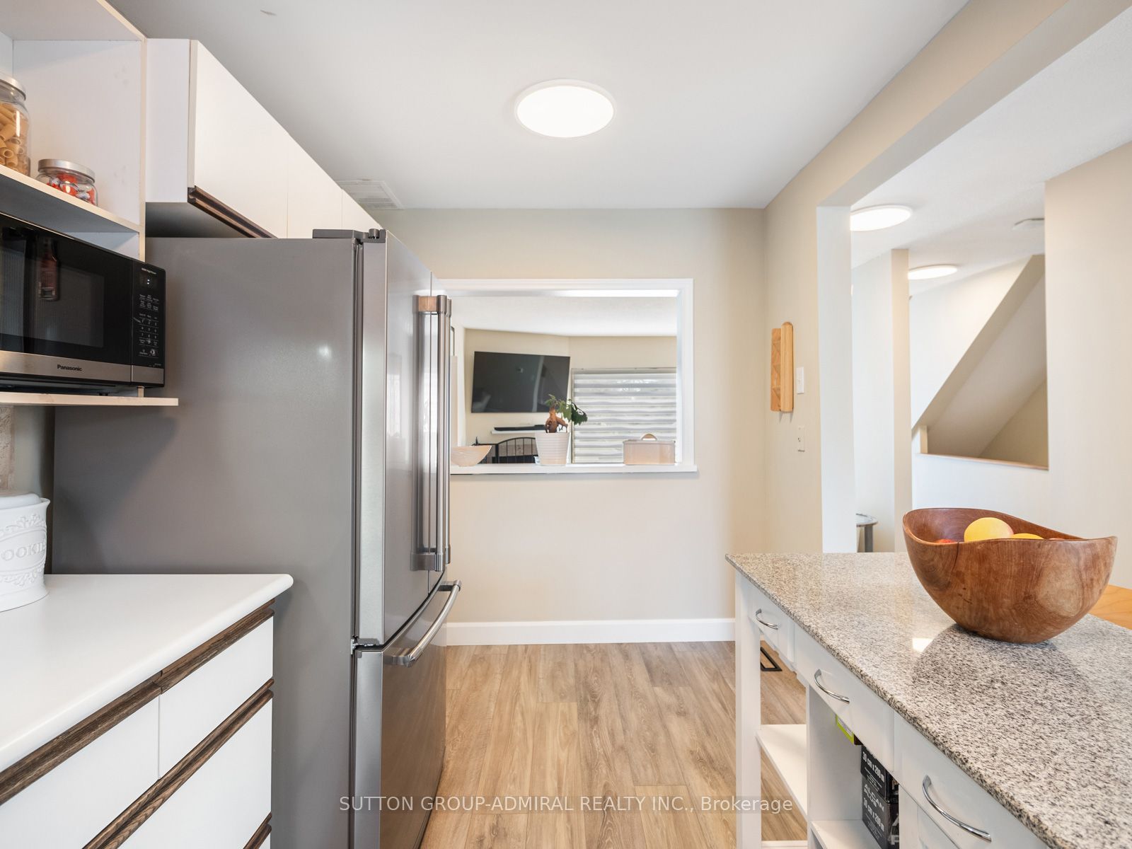 1934 Malden Cres