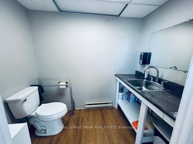 1032 Brock St S, #8