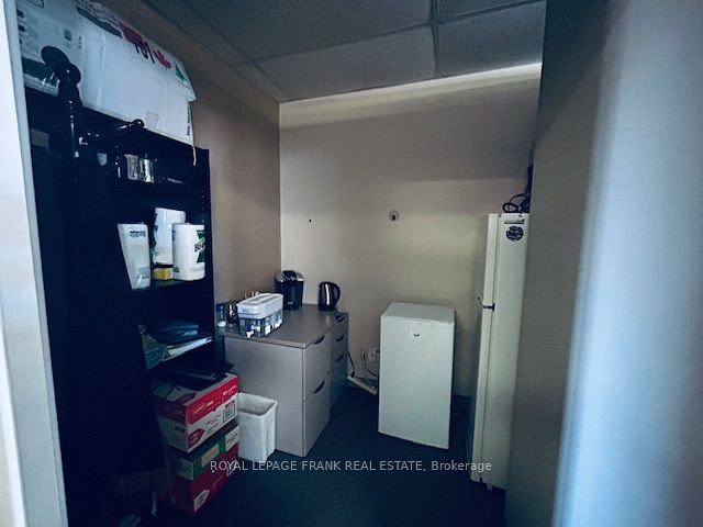 1032 Brock St S, #8