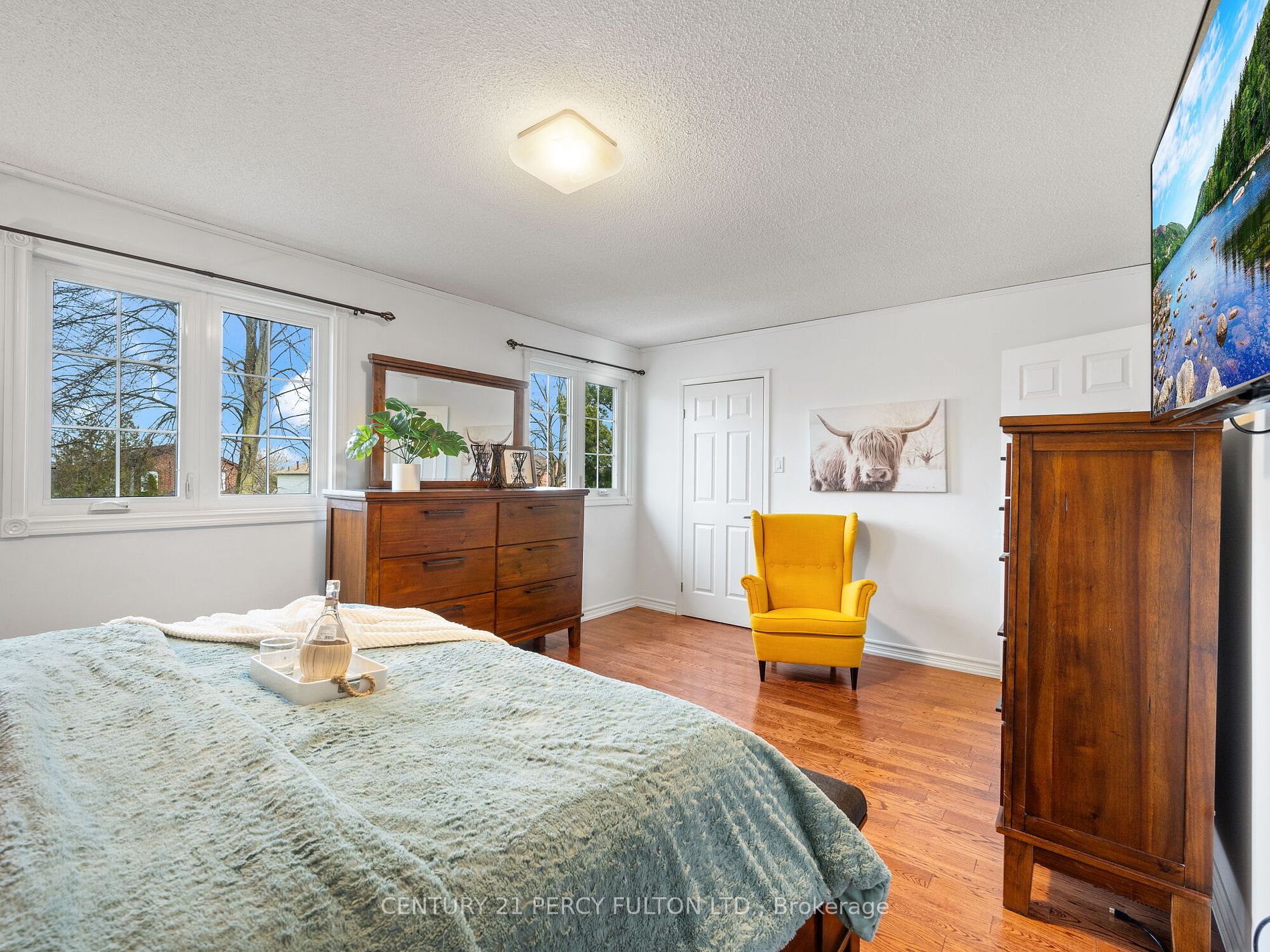 1209 Cedarcroft Cres