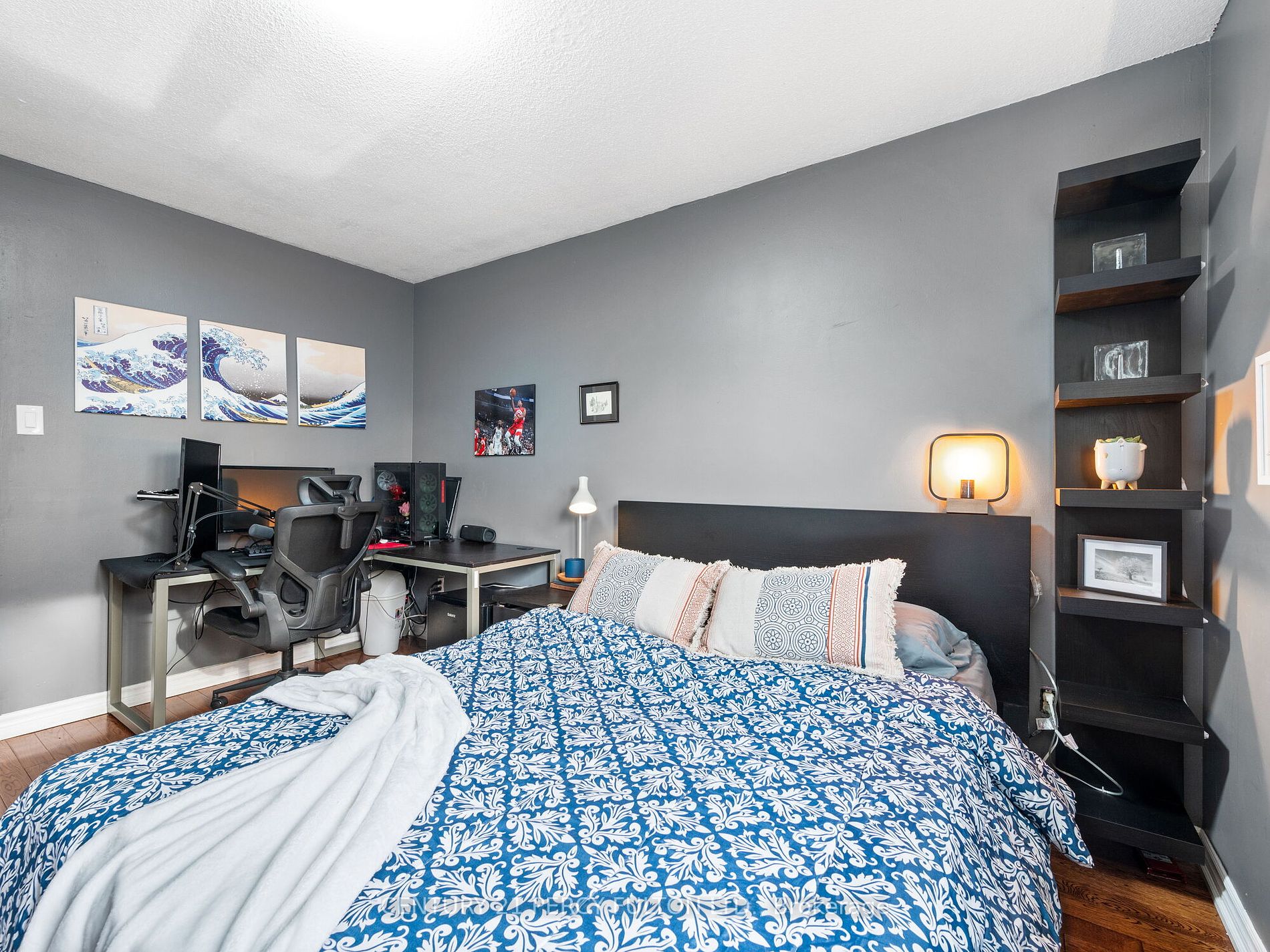 1209 Cedarcroft Cres